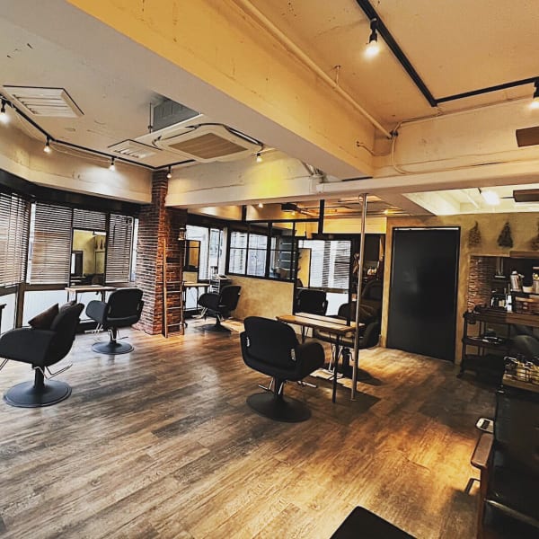 est hair Absolute 新宿店