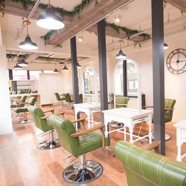 est hair lico 上野店