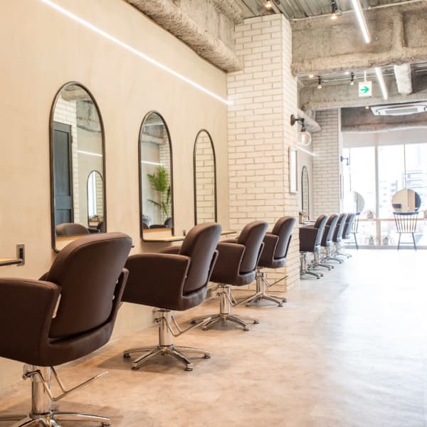 AUBE HAIR isto【浅草店】