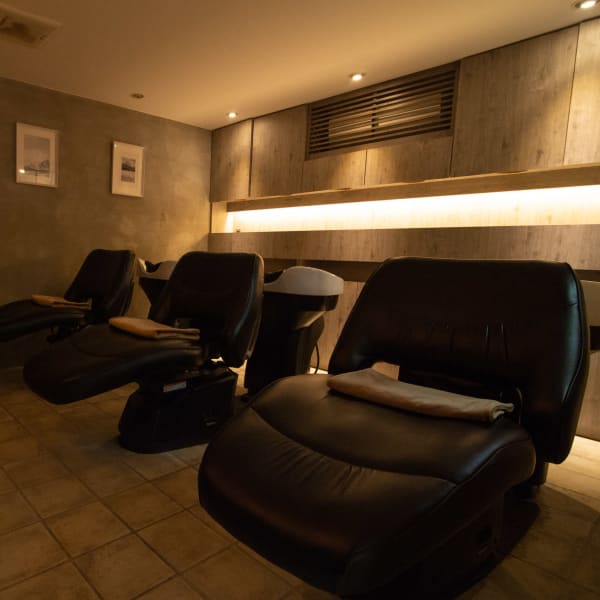 AUBE HAIR lunetta【新宿西口店】