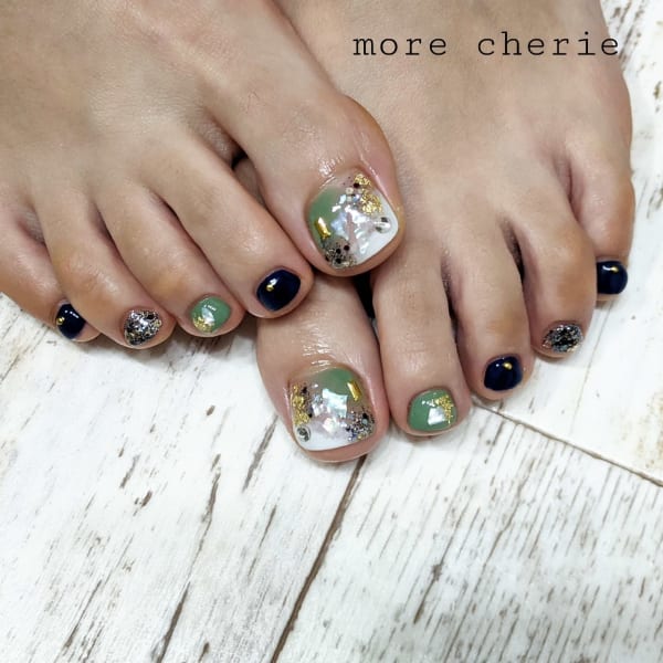 ゴージャス フットネイル Nail More Cherie ネイルモアシェリー のネイルデザイン ネイル まつげサロンを予約するなら楽天ビューティ