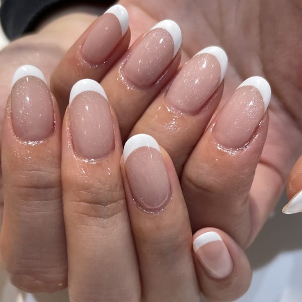 白フレンチ×マグネットラメ