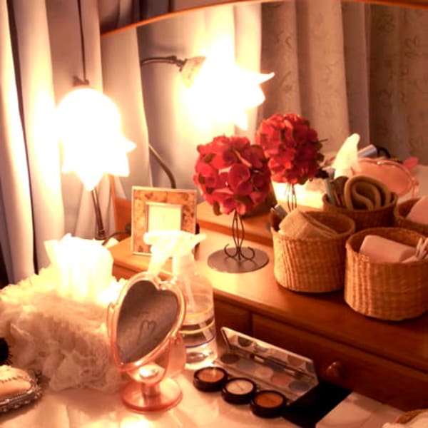 FACE EYELASH NAIL Christie