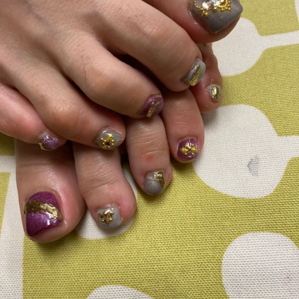 パープルとグレーでマグネット