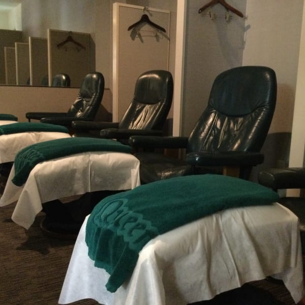 クイーンズウェイ 大阪ディアモール