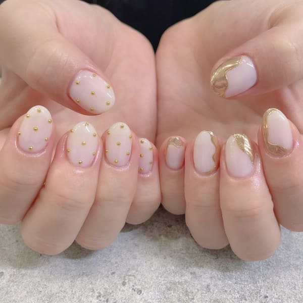 フレンチガーリーネイル