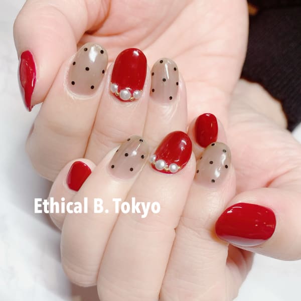 シースルードットネイル