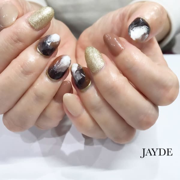 4本アート放題〜カフェラテネイル〜|JAYDE