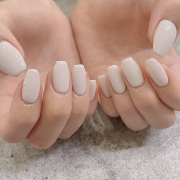 ホワイトワンカラー|prize Iris池袋 池袋東口店 【ネイルサロン】