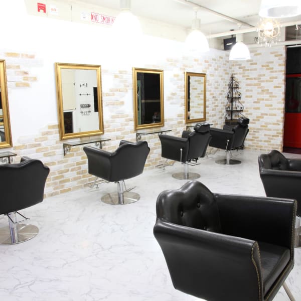 HAIR HOSPITAL ANOUCHICA