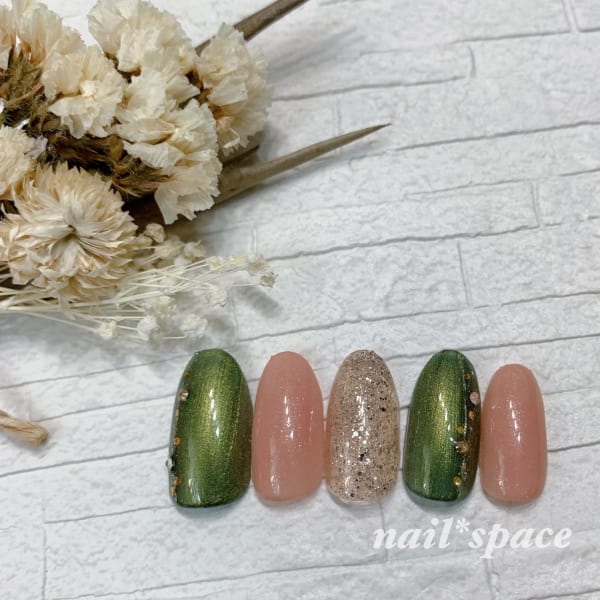 タマムシ色グリーン