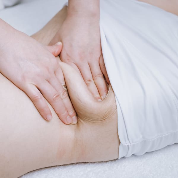 痩身 小顔専門店 AMINAS池袋本店