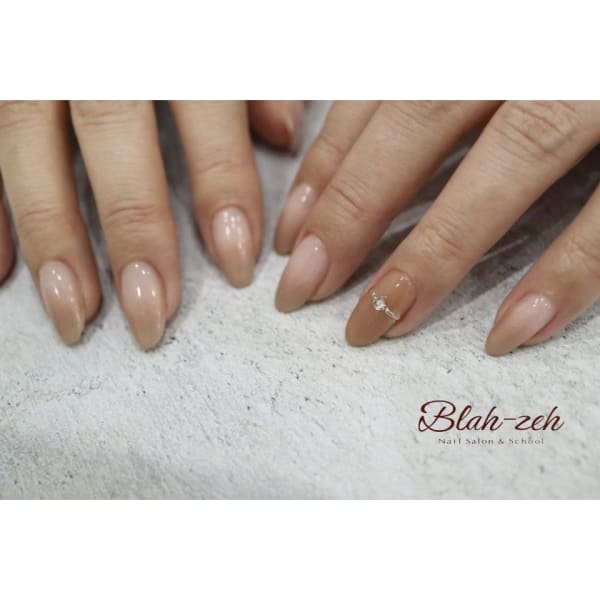 グラデーション×リングネイル