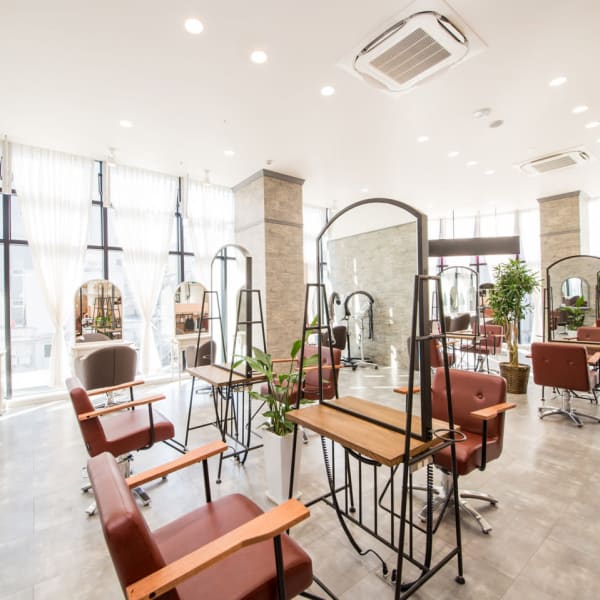 La Bless 大阪梅田サロン[LINKS前]