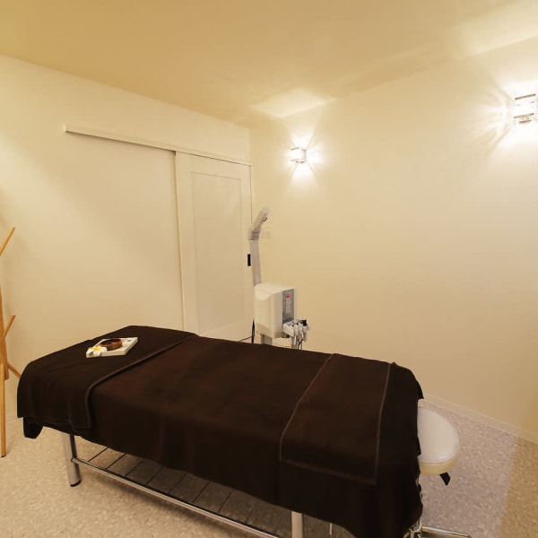 total beauty salon cheri