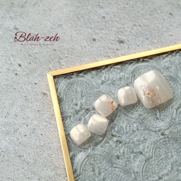 ホワイトミラーネイル★