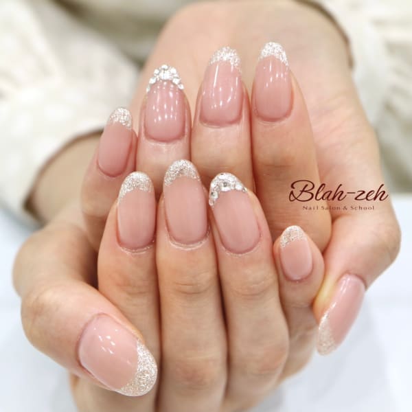 ラメ×ガラスフレンチネイル