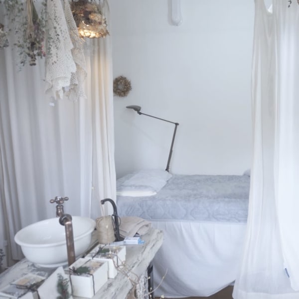 アイラッシュ＆ヘナ pres de st.cure