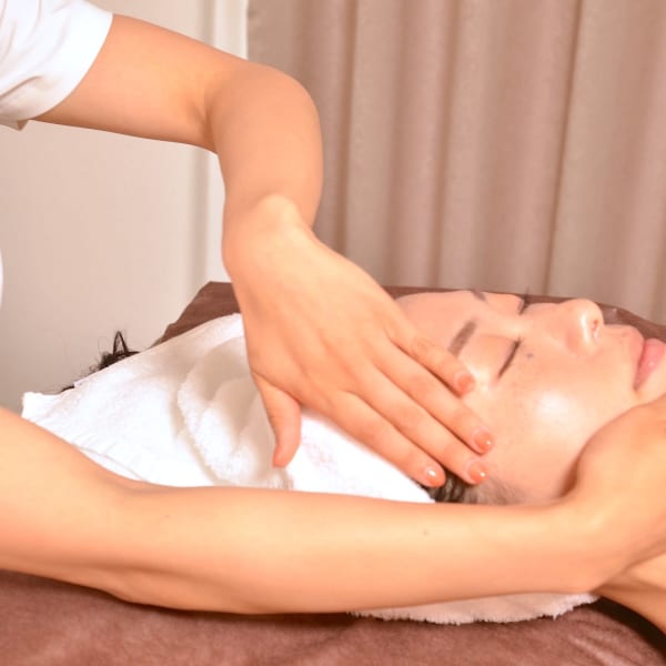 たるみ改善専門店 zelon