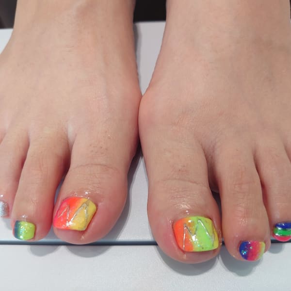 〈ジェル〉ネオンカラーFOOT🌟