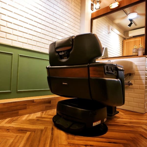 Y's BARBER GINZA 御茶ノ水店