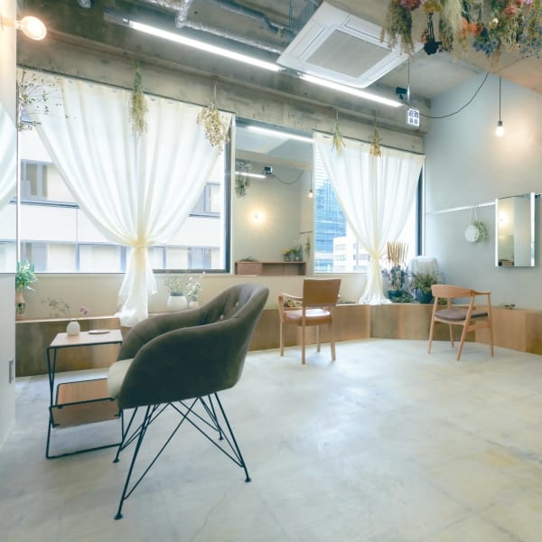 mallow*花屋併設の美容院*