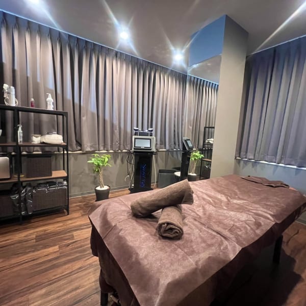 小顔&リラクゼーション. Two's