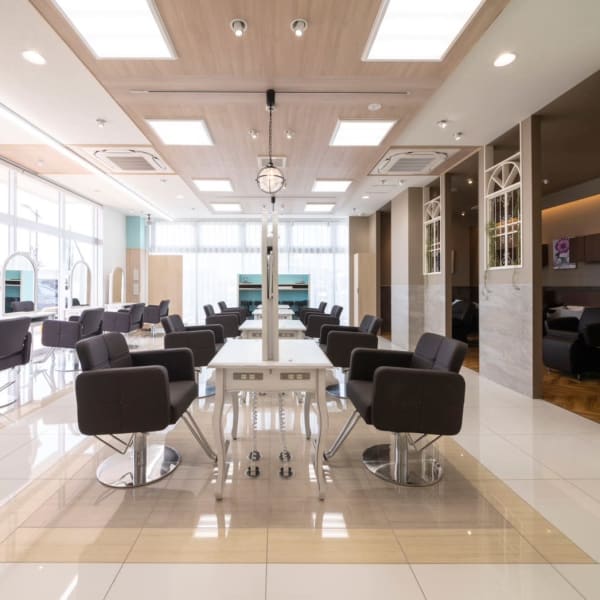 HAIR&MAKE EARTH 熊本長嶺店