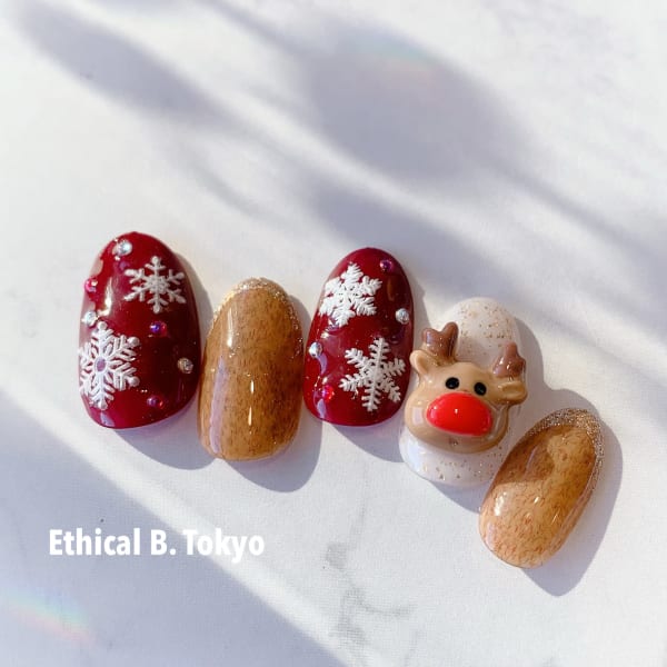 トナカイネイル