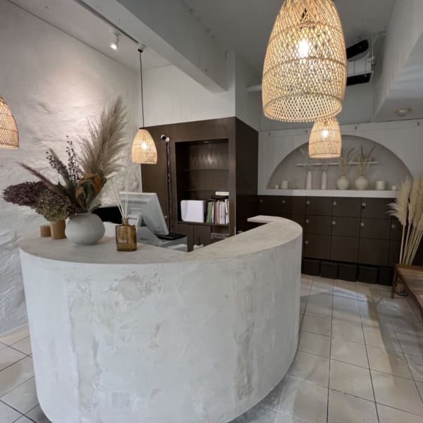 ブロッサム 若葉店【ヘッドスパ／髪質改善】