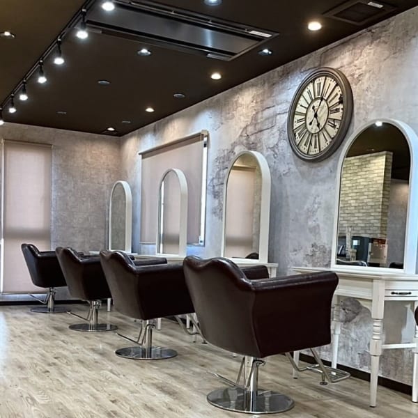 Agu hair tact 神辺店