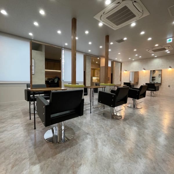 Agu hair alegria 塚口店