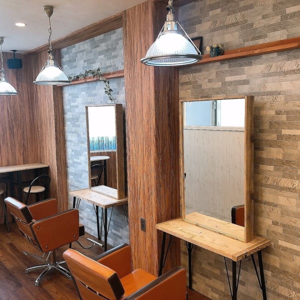 Agu hair prune 和歌山駅前2号店