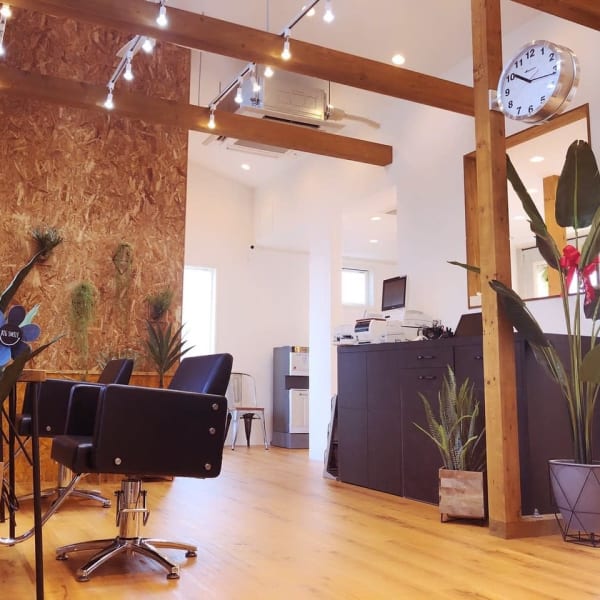 Agu hair Plus 宮前店