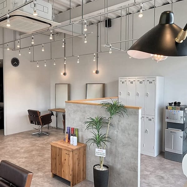 Agu hair ar 和歌山ガーデンパーク前店