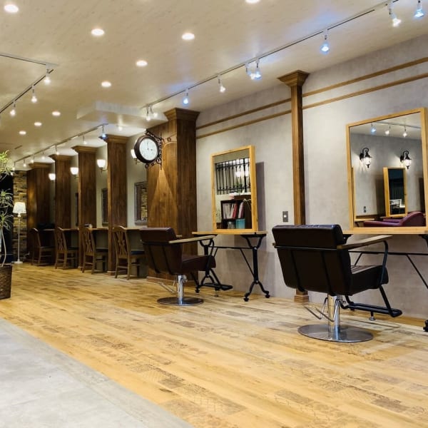 Agu hair robu 岡山店