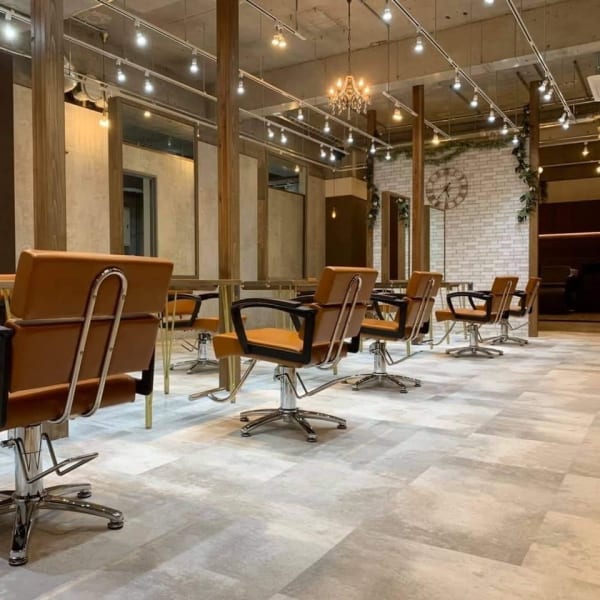 Agu hair bonita 喜連瓜破イオン前店