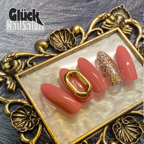 定額デザインネイルAセット¥7990→¥6500|グリュックネイル