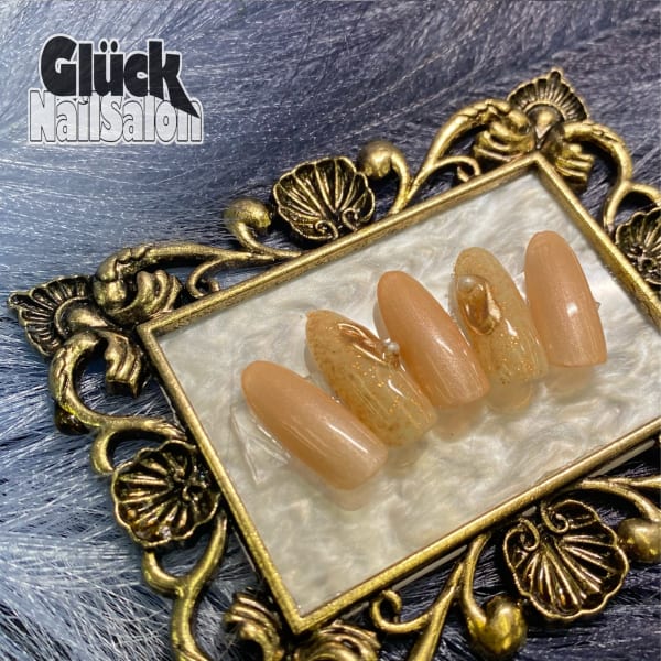 定額デザインネイルAセット¥7990→¥6500|グリュックネイル