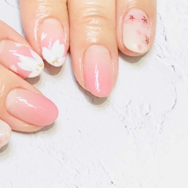桜ネイル