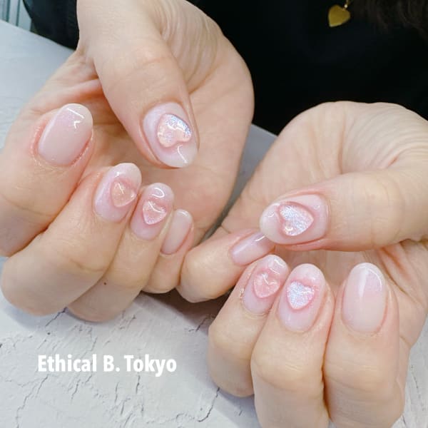 ぷっくりハートネイル