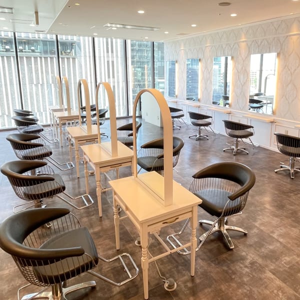 LaBlessグランフロント大阪《ヘッドスパ/メンズ/ビジネスマン大歓迎》