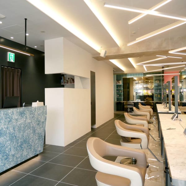 HAIR & MAKE EARTH 浦和店