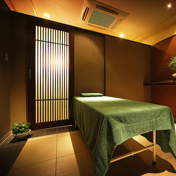 エステツイン高松店