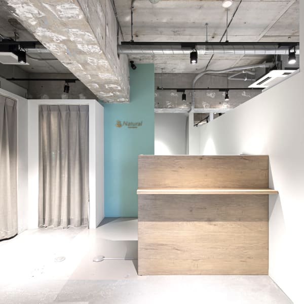 【全席半個室サロン】Natural 池袋店