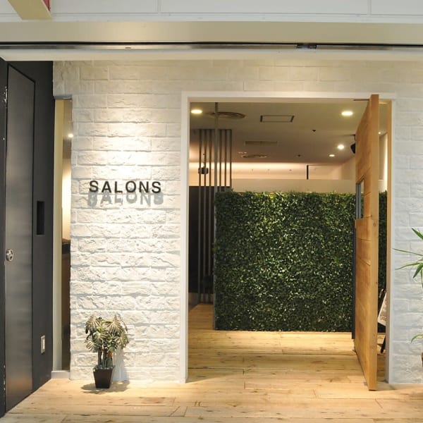 SALONS HAIR JR高槻駅前店