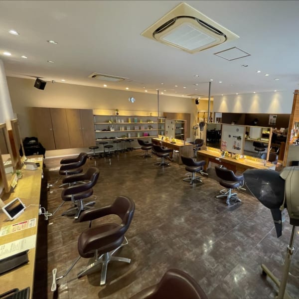SALONS HAIR 尾道新浜店