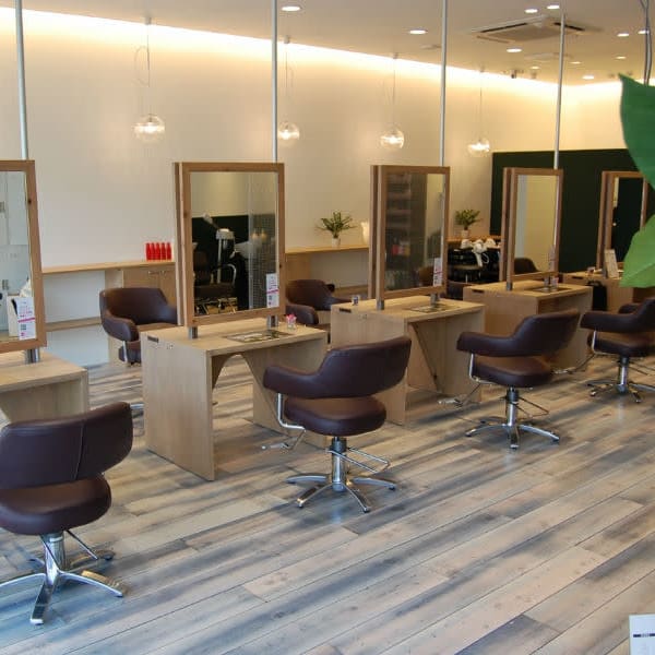 SALONS HAIR 八幡東店