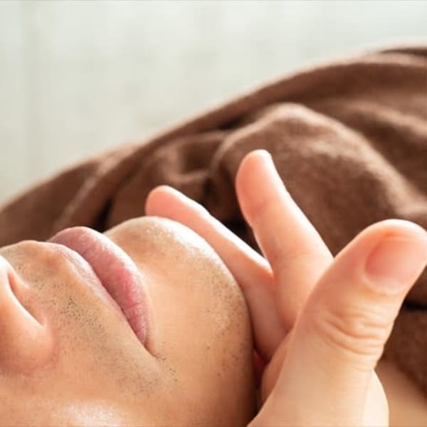 HAIR & MAKE EARTH 佐賀夢咲店