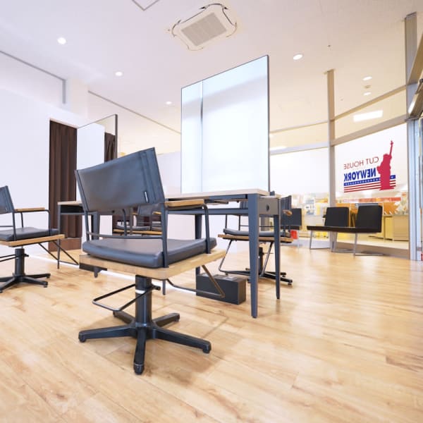 CUT HOUSE NEWYORK 桂川店